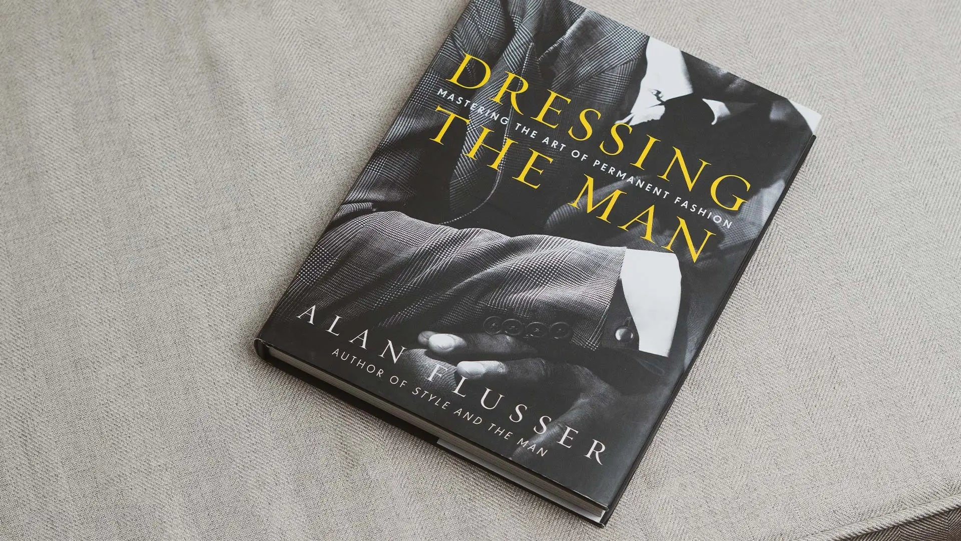 green emerald velvet dress Dressing the Man: Mastering the Art of Permanent Fashion: Flusser, Alan:  9780060191443: Amazon.com: Books