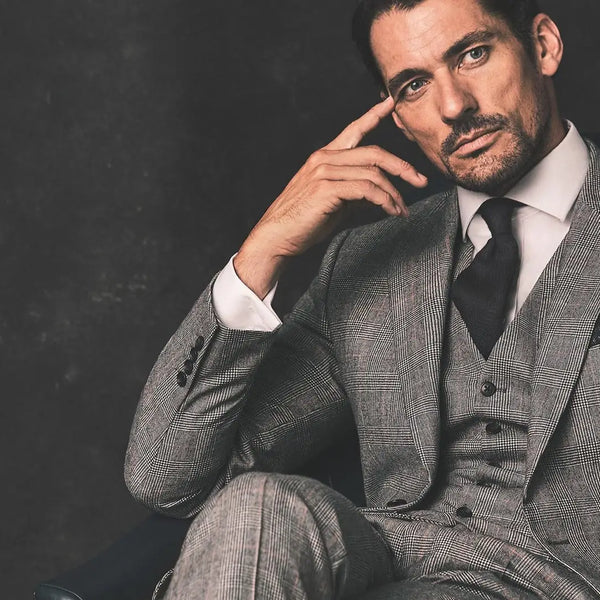 Always Bet on Black: Pairing a Black Tie  Aklasu