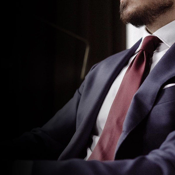 Choosing A Burgundy Tie for Navy Blue Suit Aklasu Choosing A Burgundy Tie for Navy Blue Suit Aklasu