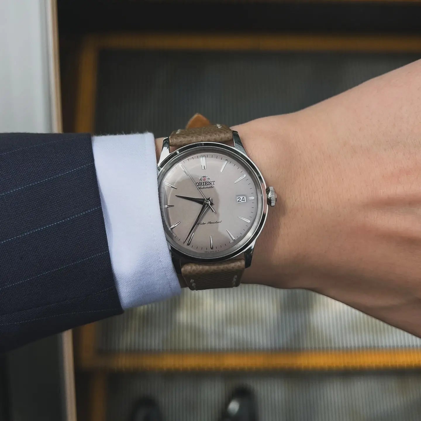 Gift Guide for Men with Timeless Style: 14 Gifts that Bring a Smile to Their Face