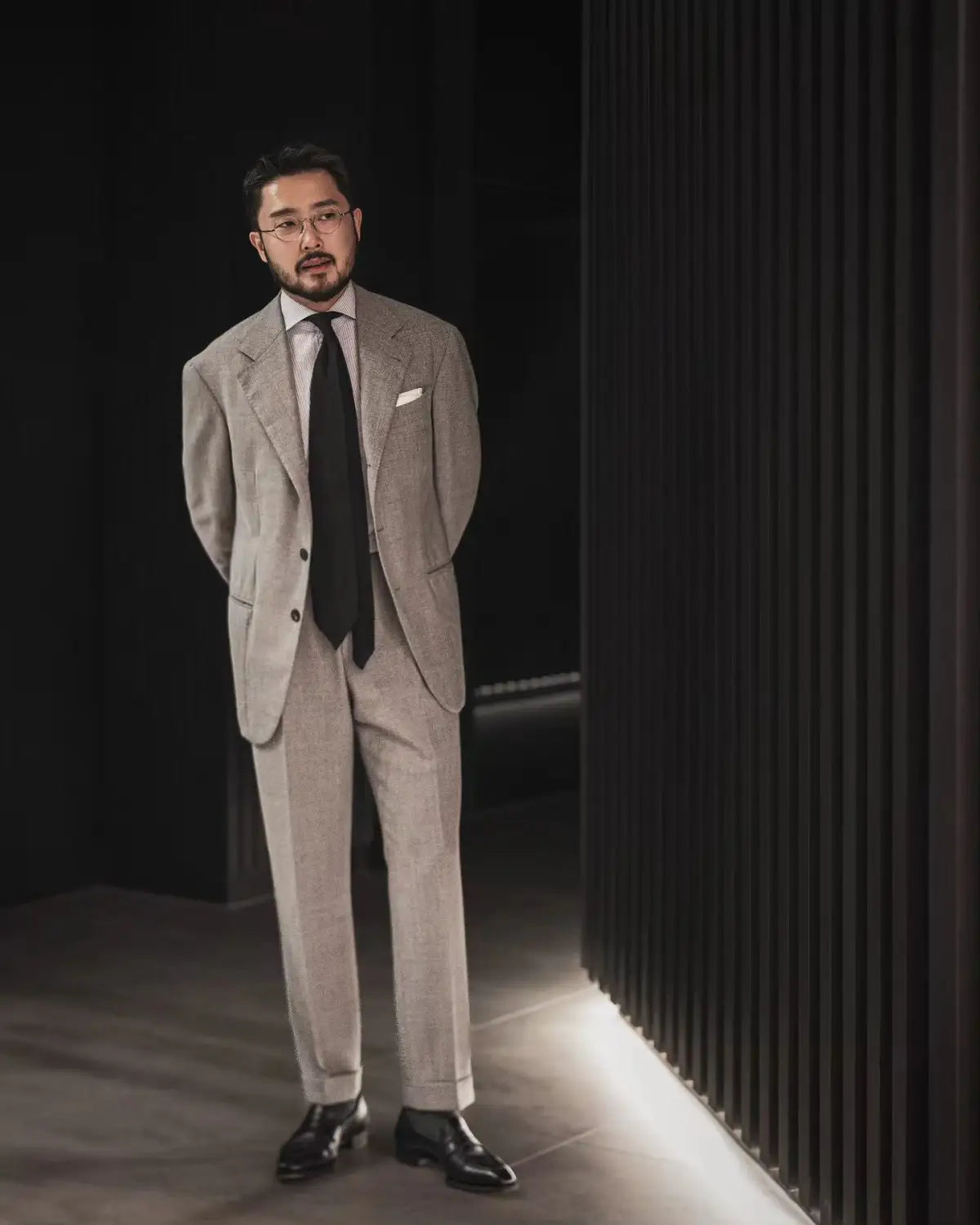 What to Wear to a Networking Event: Polished Looks to Leave a Lasting Impression