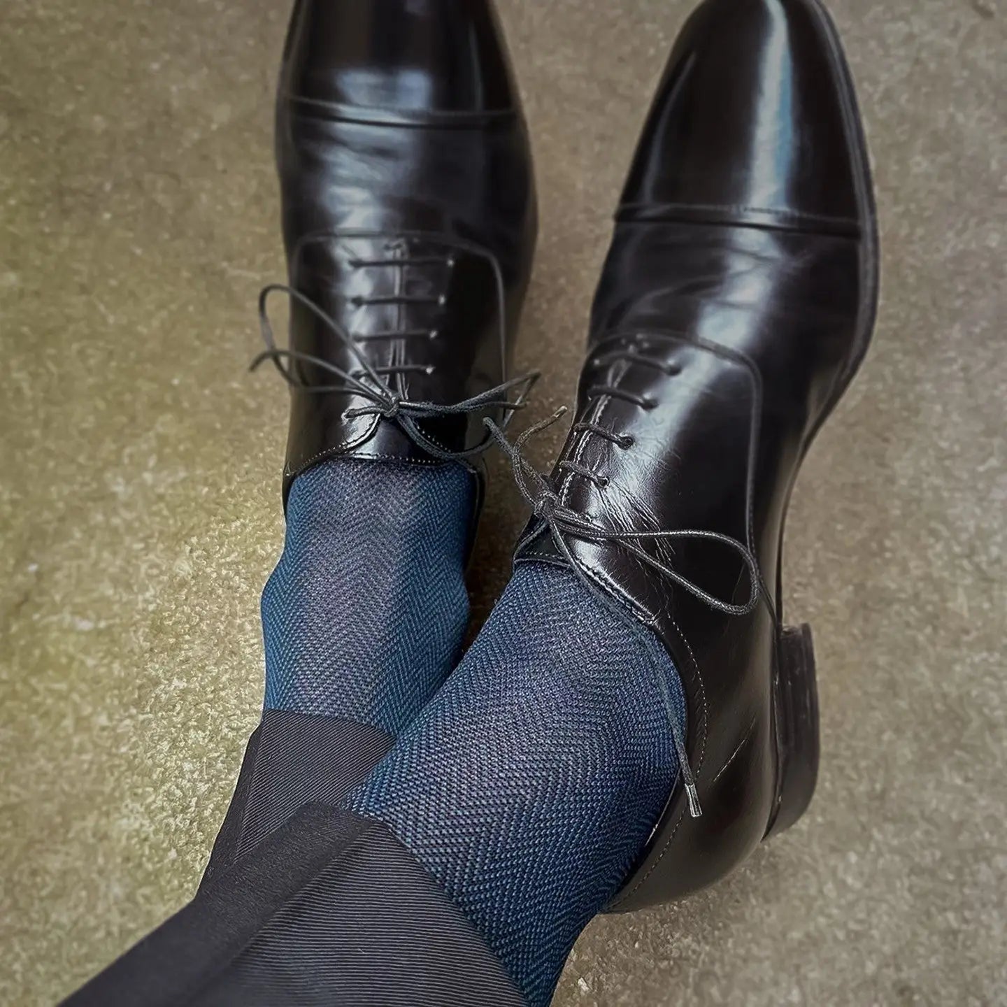 Strategies that Ace Your Dress Sock Game for Summer