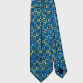 The Marshall tie, reverse view showing the self-finished back, by Aklasu.
