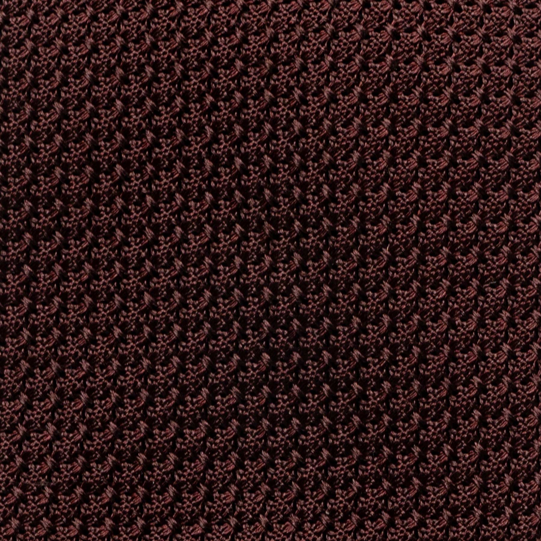Close-up of the textured Grossa silk weave in Deep Burgundy tie.