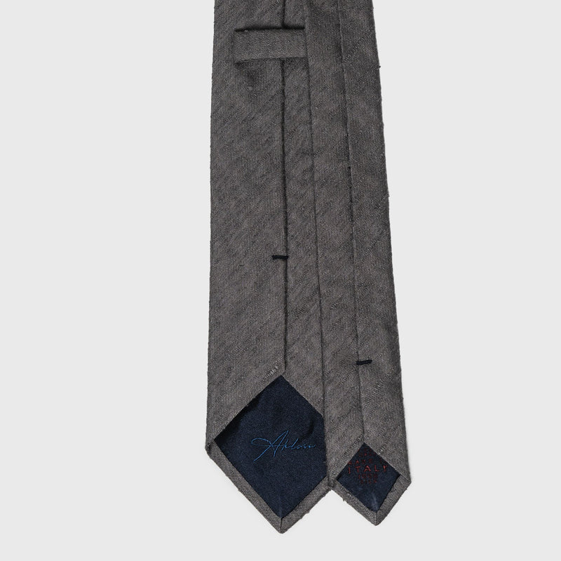 Grey Shantung - Standard Length: 58 ⅜’ Width: 3¼” - Aklasu