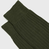 Olive green mid-calf Egyptian cotton dress socks, made in Italy by Aklasu