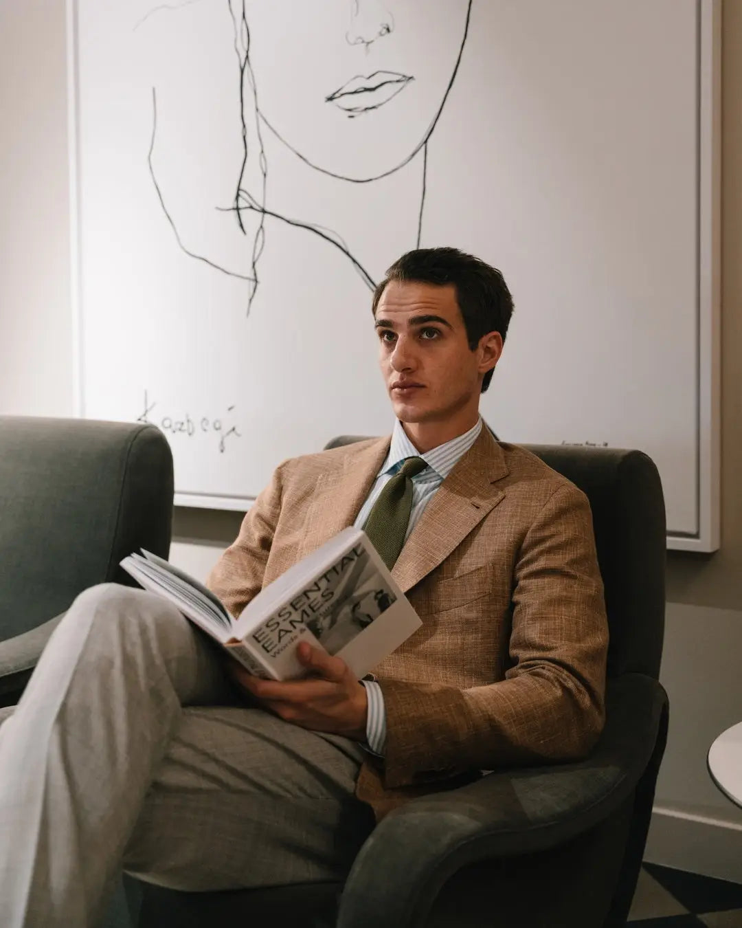 Mastering the Investment Banking Dress Code: Stand Out with Timeless Style
